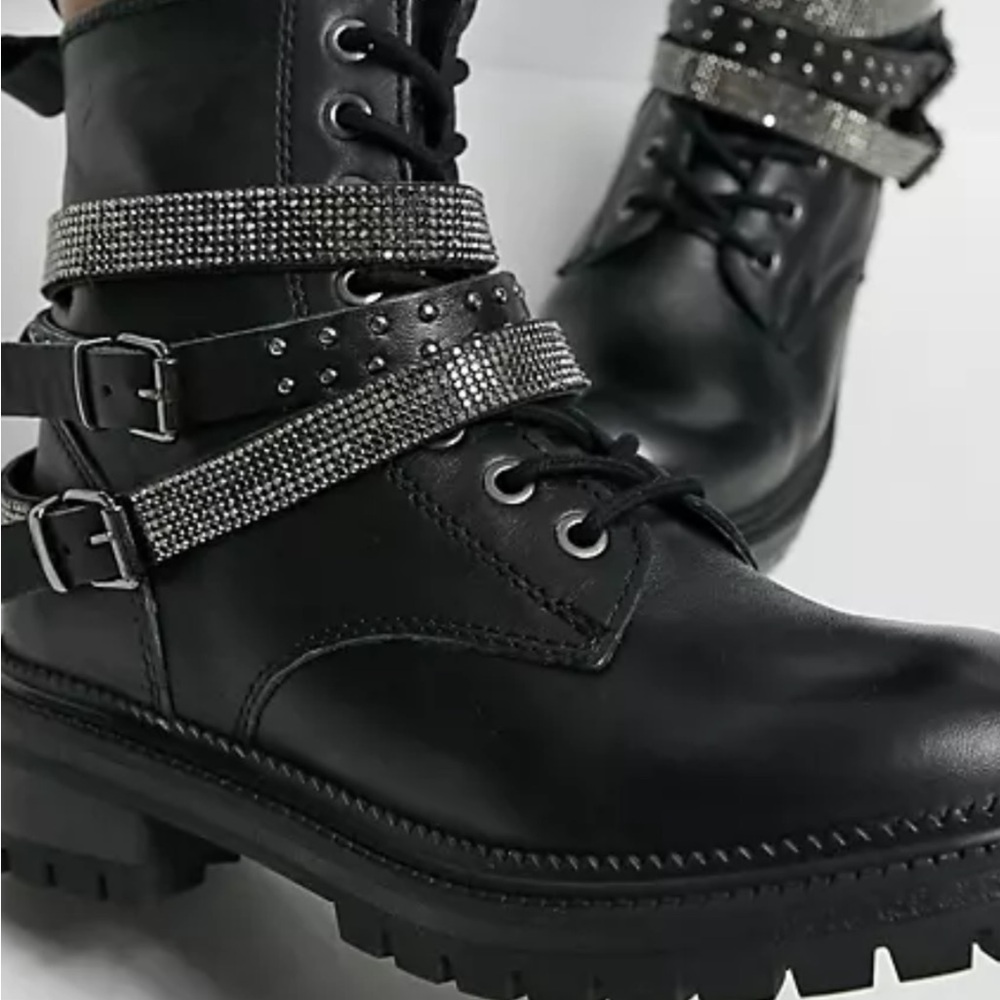 Steve Madden Captain Black Leather Combat Biker Triple Strap Studded Boots 8